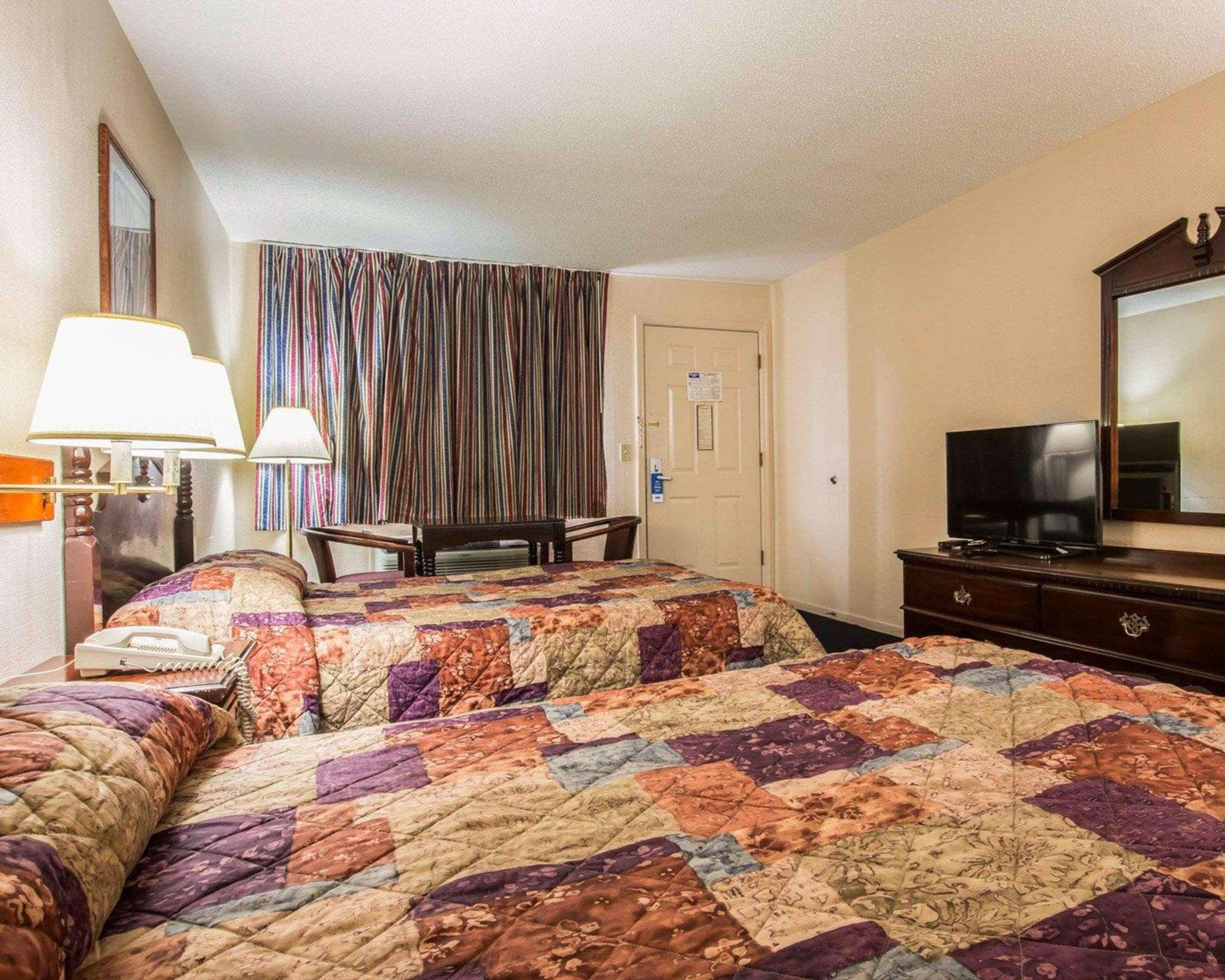 Rodeway Inn Phenix City Eksteriør bilde